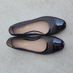New without tags Womens size 8 shoes
